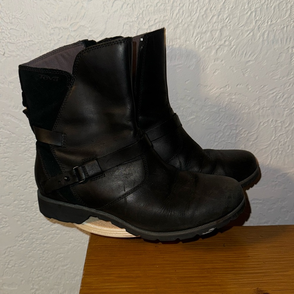 Teva boots